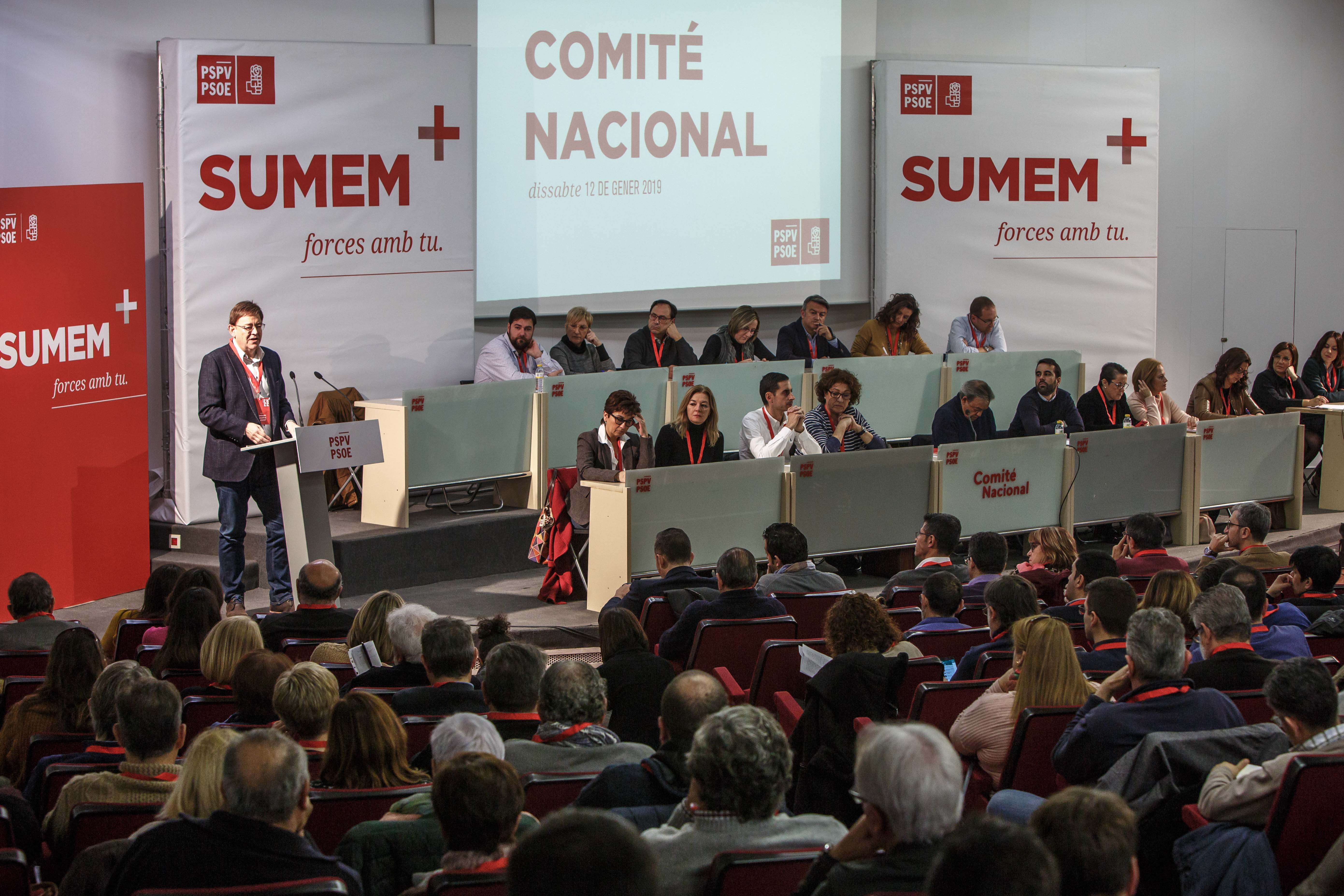 En este momento estás viendo Ximo Puig: “Aquí el cambio somos nosotros. No queremos volver de donde salimos huyendo de la corrupción, de la desigualdad y del despilfarro”