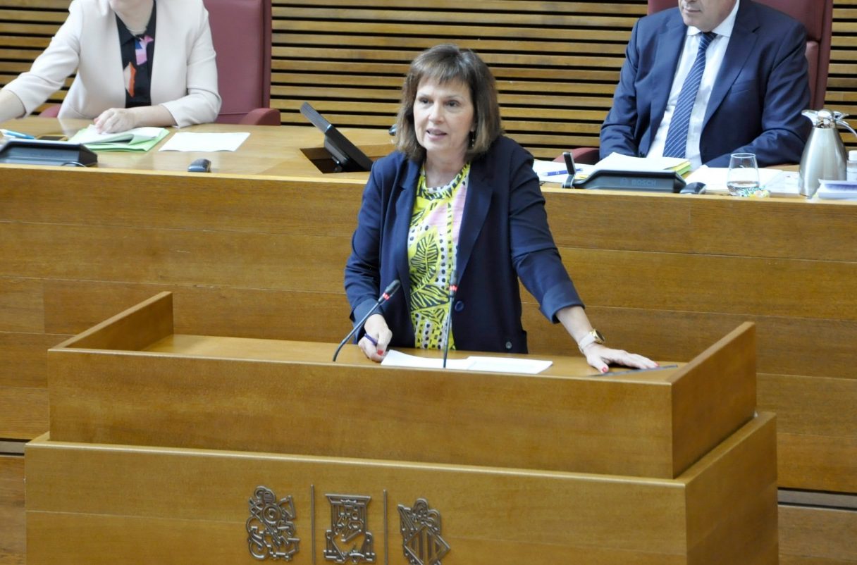 En este momento estás viendo Carmen Martínez: “La comisión de reconstrucción se abre a nuevos comparecientes de la cultura, la juventud y el deporte para escuchar todas las voces posibles”