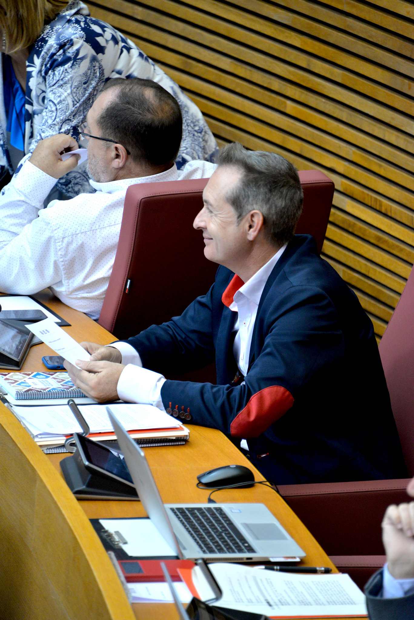 En este momento estás viendo El PSPV-PSOE propone ampliar la red de ‘box aparcabicis’ en las estaciones de metro, tranvía y Cercanías de la Comunitat Valenciana