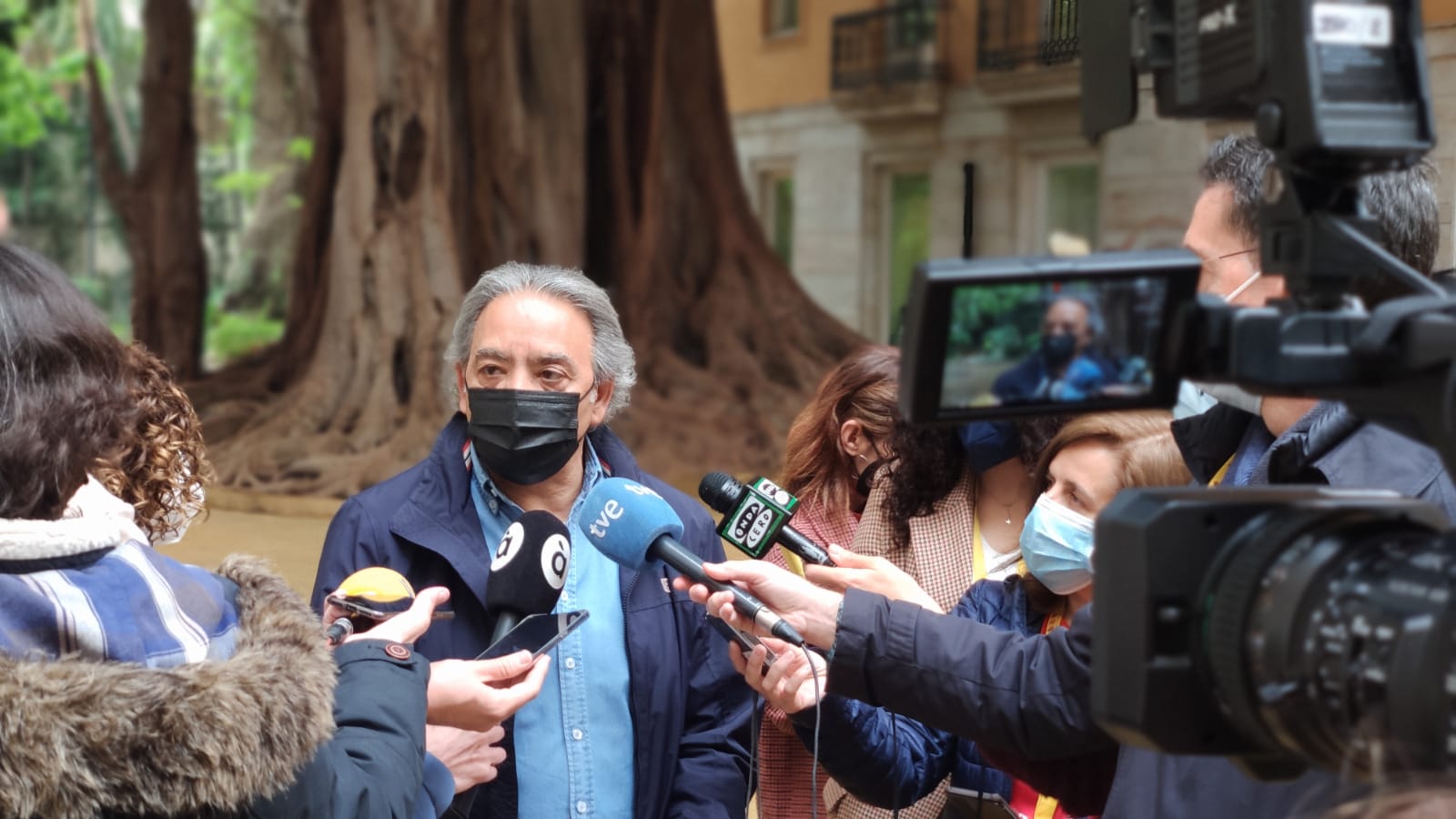 En este momento estás viendo Mata critica la complicidad del PP con la ultraderecha y destaca la importancia de utilizar “la palabra y la convicción” para proteger la democracia