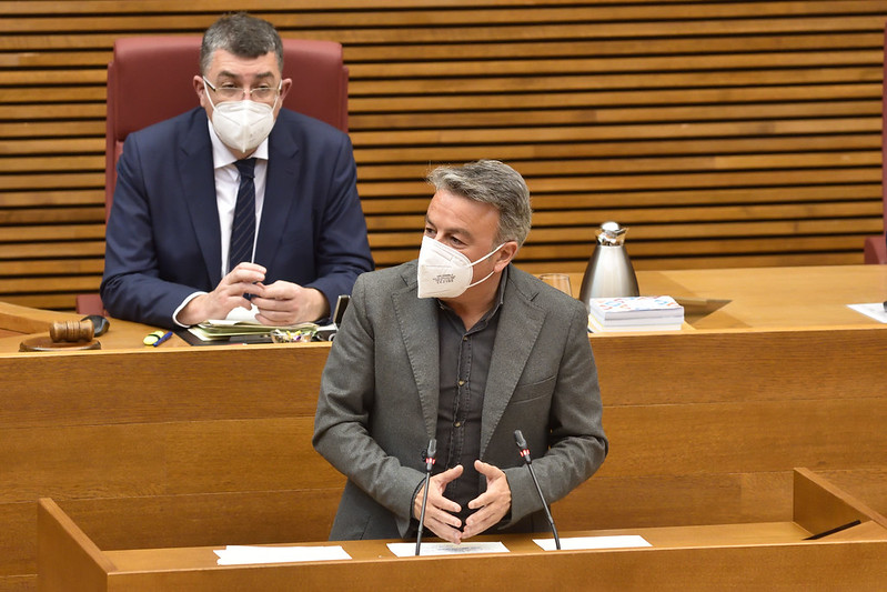 You are currently viewing José Chulvi: “L’únic abandó que va patir Alacant va ser quan va governar el PP que mai va invertir en aquesta província el que corresponia per població”
