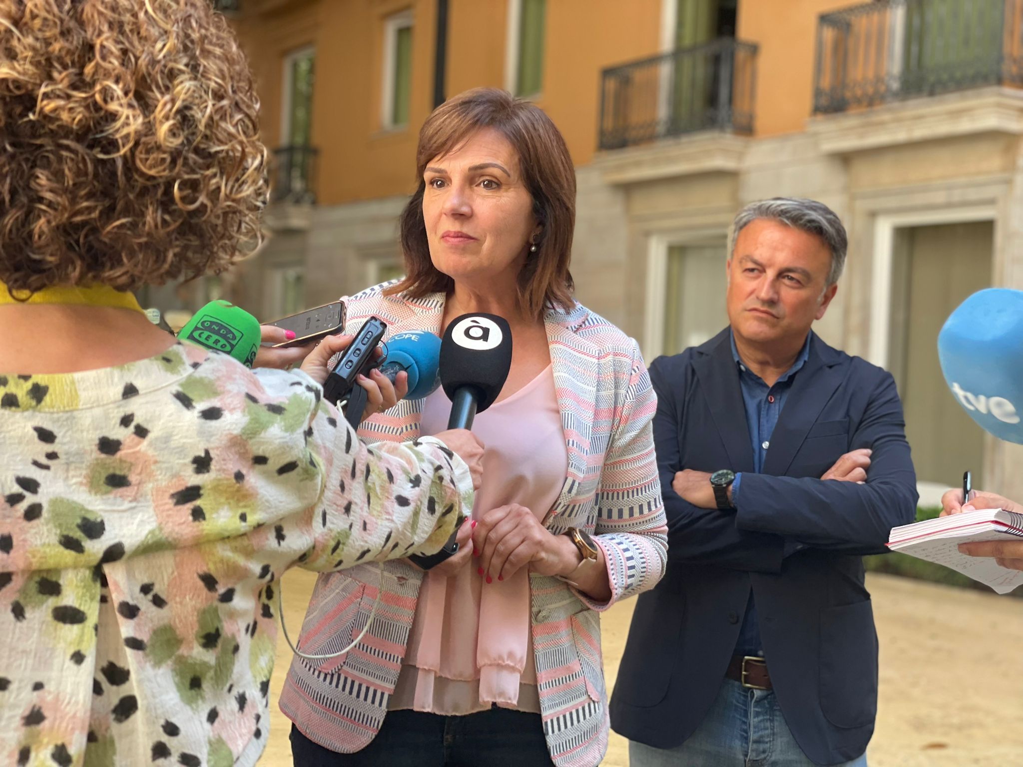 En este momento estás viendo Martínez recuerda que “la época en la que las ayudas se quedaban en los cajones se acabó en 2015 cuando el PP se despidió de las instituciones”