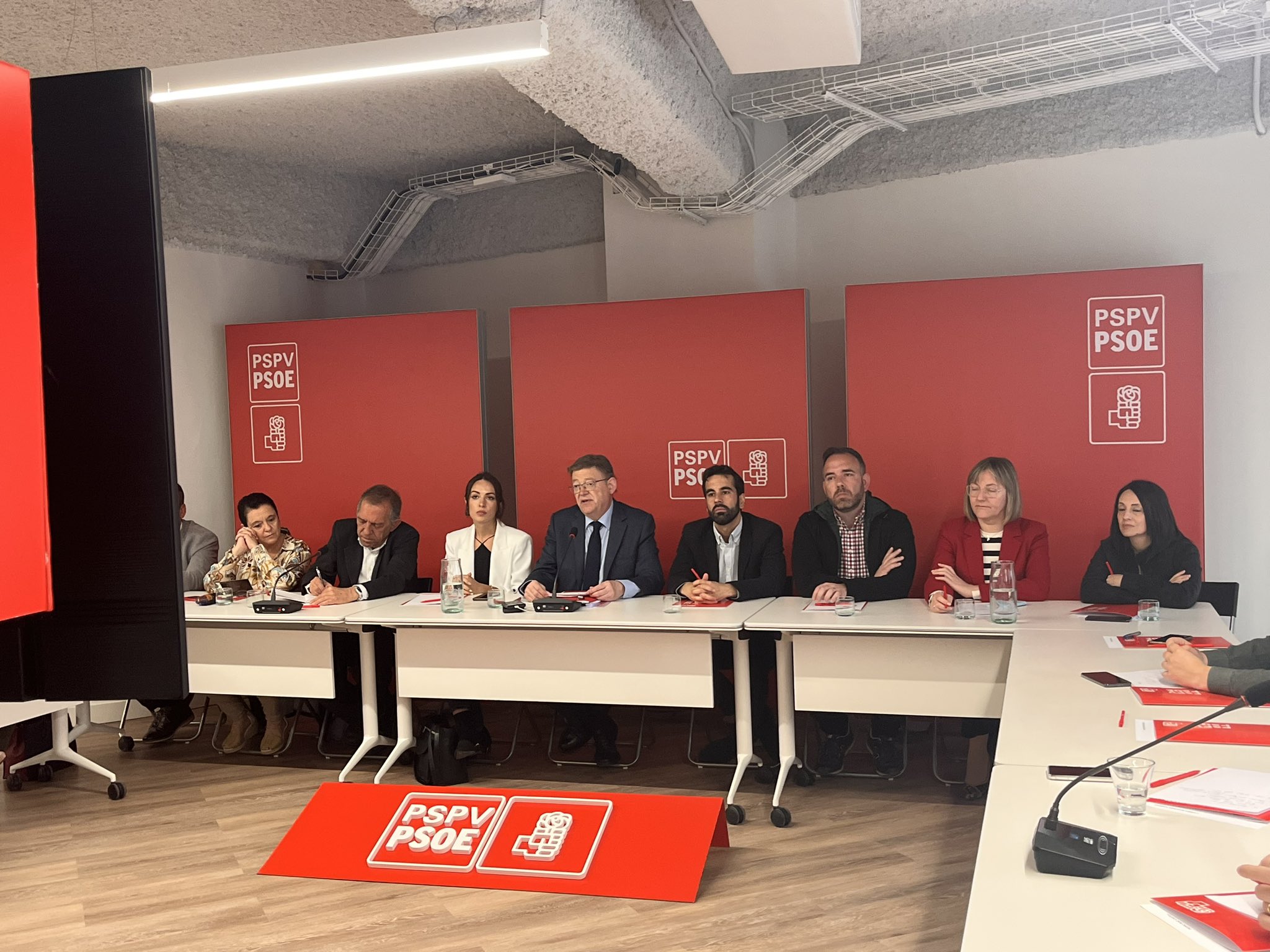 En este momento estás viendo Ximo Puig: “Vamos a seguir trabajando por la mayoría social de los valencianos sin ninguna limitación y desde el diálogo y el debate”