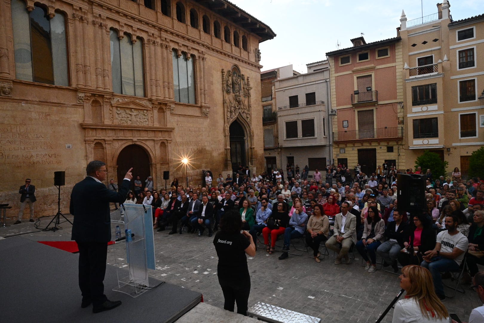 En este momento estás viendo Ximo Puig marca “el pleno empleo” como prioridad: “Ese es el gran objetivo y solo lo conseguiremos con el proyecto de mayorías del PSPV-PSOE”