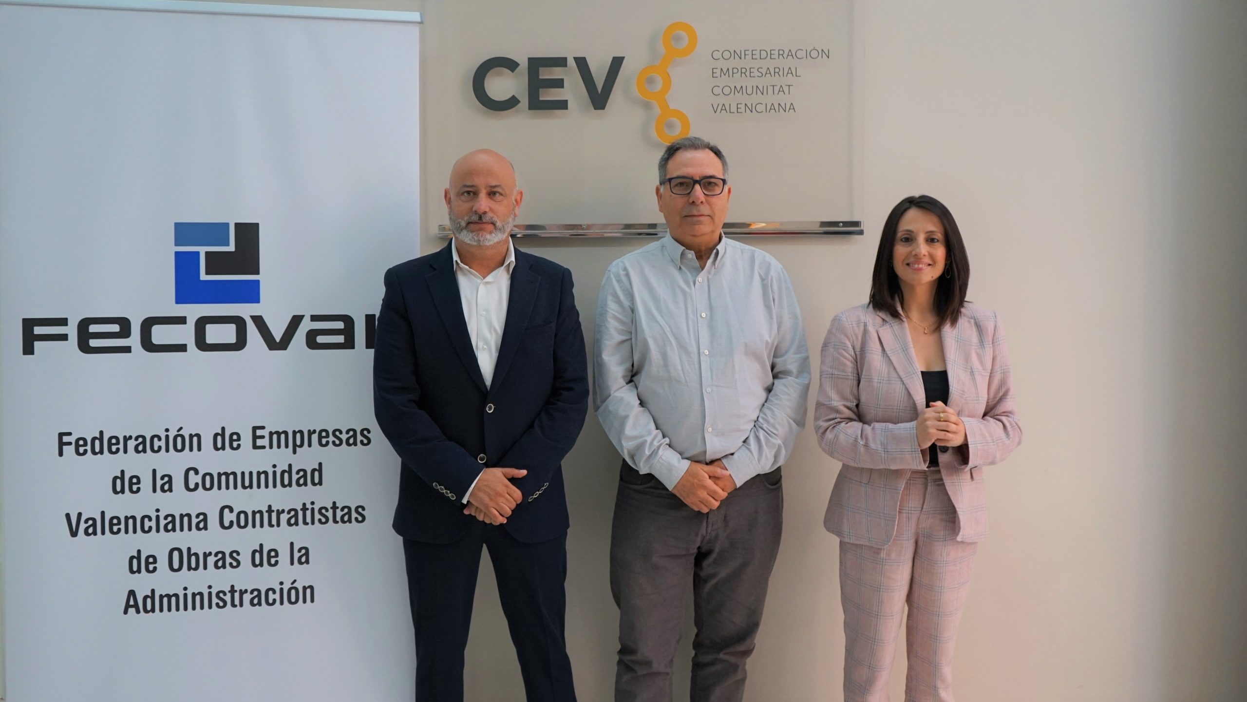 En este momento estás viendo Rebeca Torró promete ayudas a las empresas de obra pública que inviertan en renovación de maquinaria menos contaminante