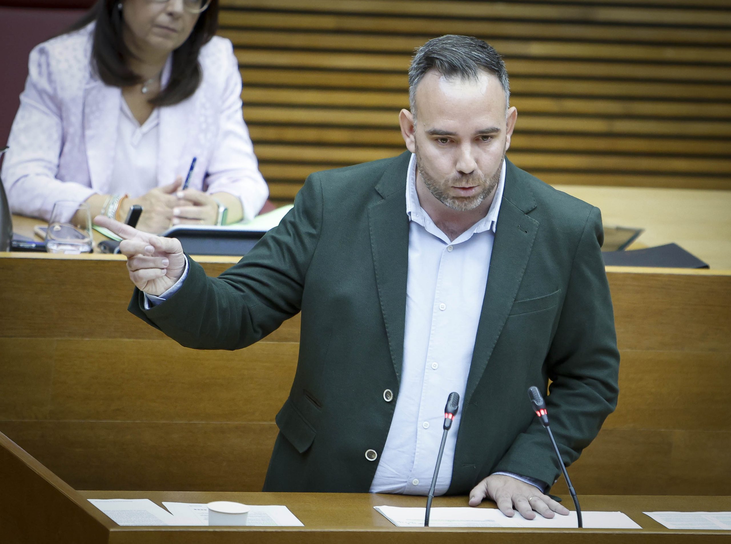 En este momento estás viendo El PSPV-PSOE propone reforzar la vacunación, fortalecer los servicios de urgencias y potenciar el personal ante el colapso sanitario en la Comunitat Valenciana: “Esperamos que el oscurantismo de Marciano Gómez no esconda falta de medidas acordes a la emergencia por repunte de enfermedades”