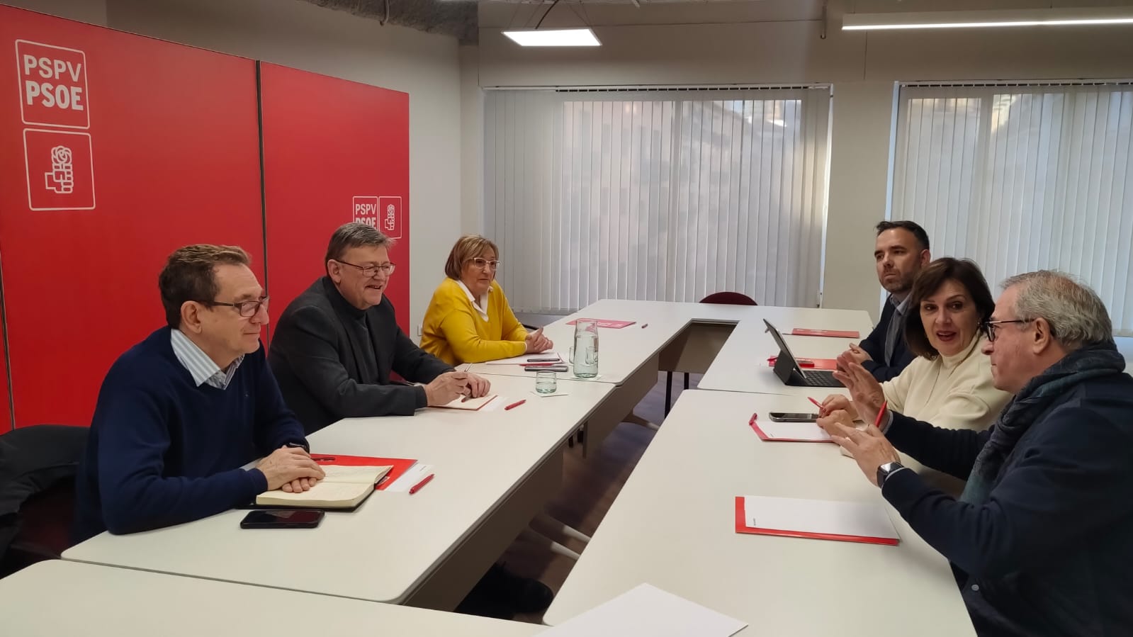 En este momento estás viendo El PSPV- PSOE denuncia que a día de hoy hay residencias de mayores “en las que no hay ni un solo vacunado” en plena emergencia por el auge de las infecciones respiratorias