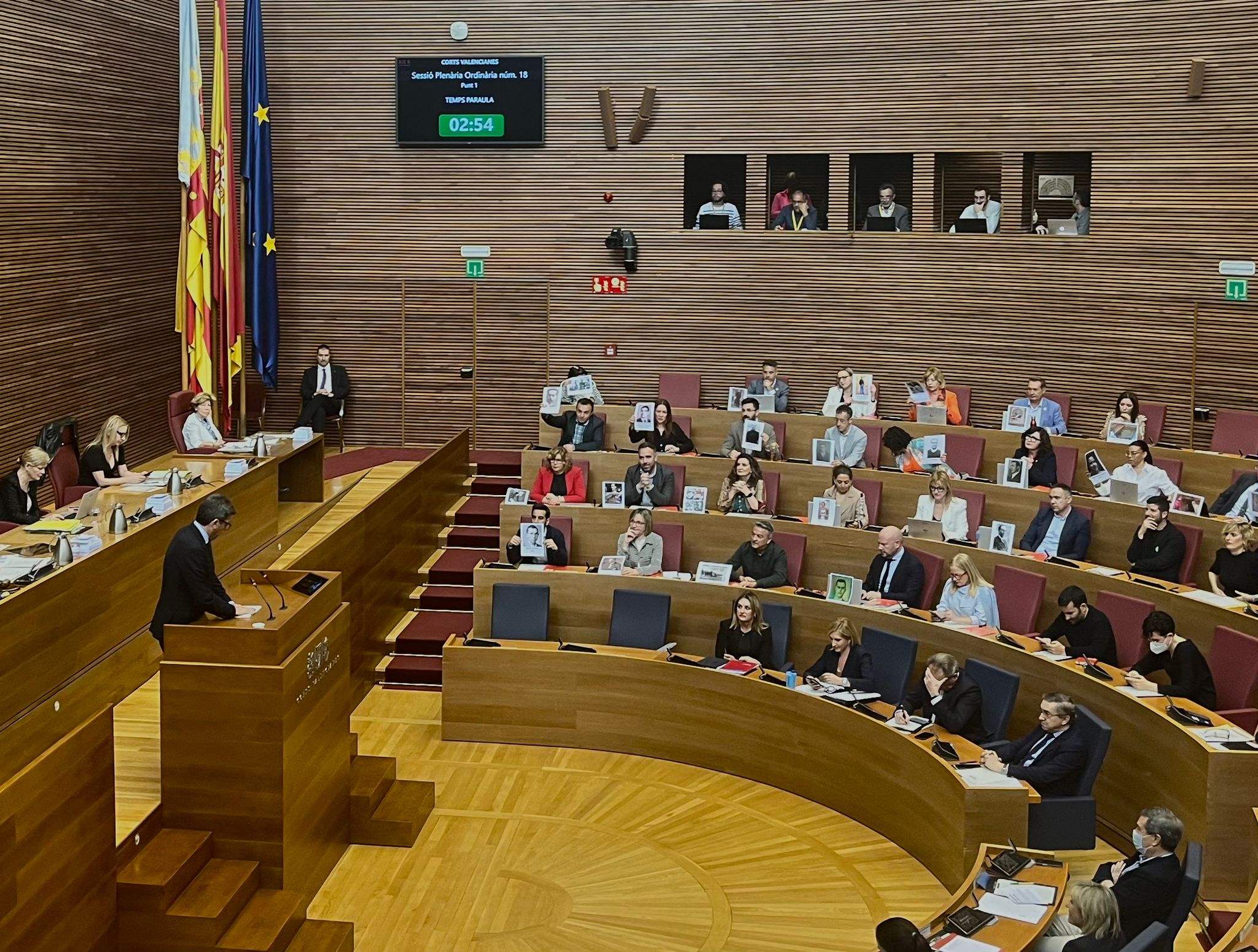 You are currently viewing Muñoz: “Els valencians tenim un president que se sent representat pel feixisme, i enfront d’això els socialistes defensarem sempre la memòria dels qui van lluitar per la llibertat i per la igualtat”