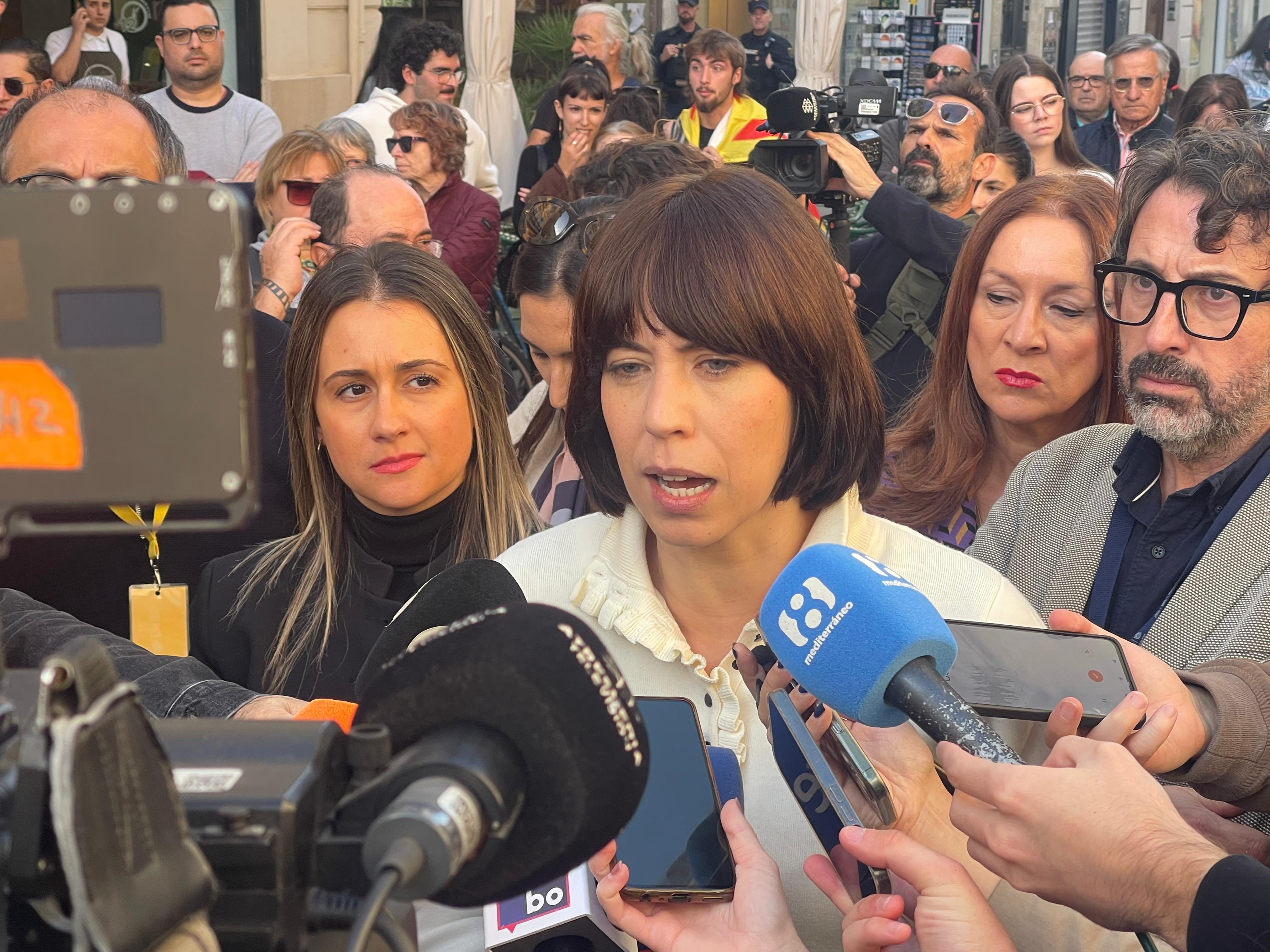 En este momento estás viendo Diana Morant lamenta que Mazón «haya venido sin ningún sentimiento de culpabilidad y a seguir vengándose de la sociedad valenciana» y señala la indignidad del PP «que ha venido a aplaudir a su president»